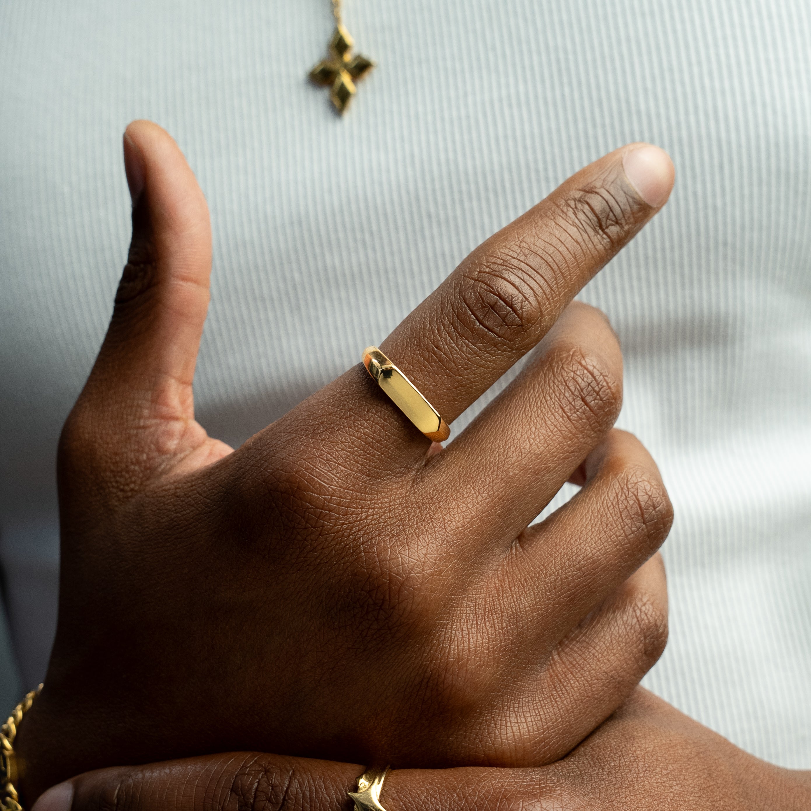 Slim signet ring dorée